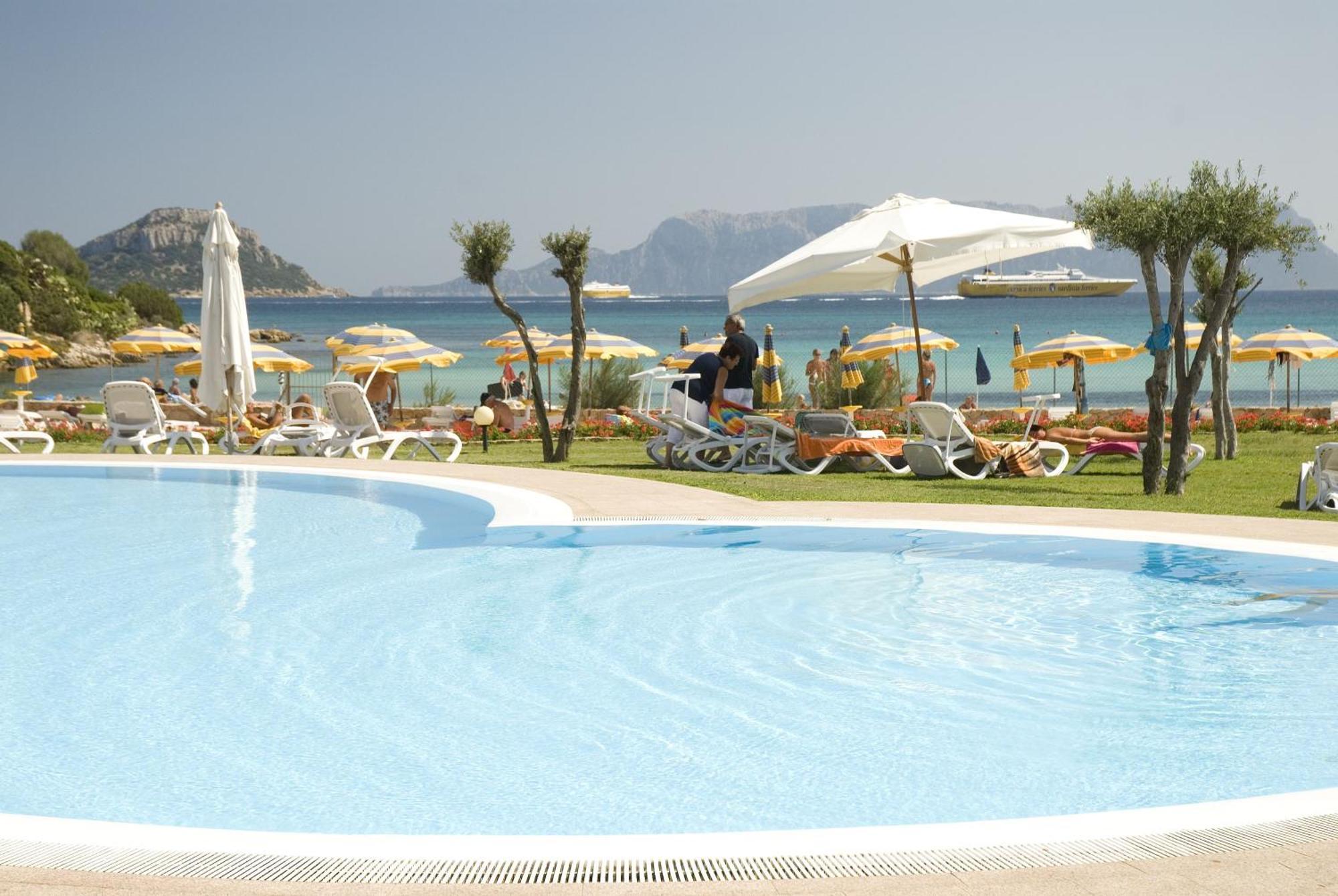 Hotel Resort&Spa Baia Caddinas Golfo Aranci Esterno foto